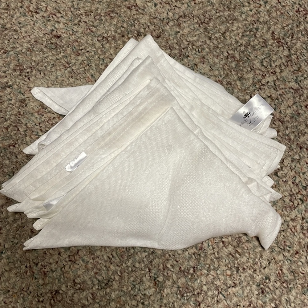 Charles Gallen 100% linen (fine Irish) 6 pc Napkins Set- new